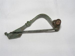 2nd/3rd C. Bronze Bow Brooch