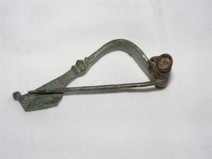 2nd/3rd C. Bronze Bow Brooch