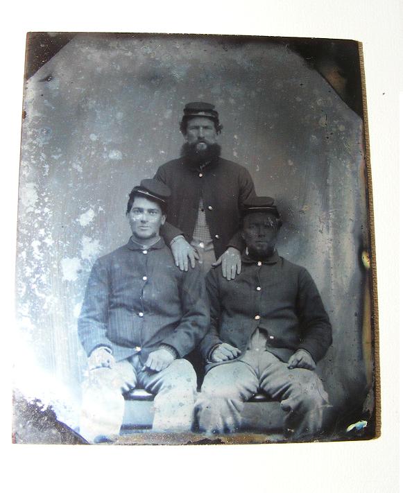 Sixth Plate Ambrotype Trio Fed.Soldiers