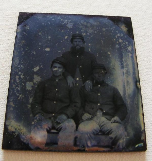 Sixth Plate Ambrotype Trio Fed.Soldiers