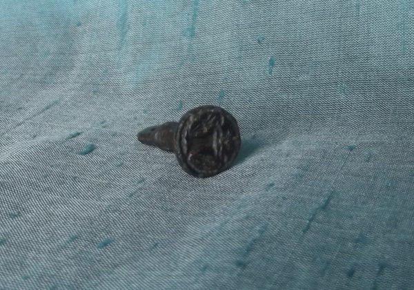 14th Century Bronze Seal Matrix Letter "I" - Image 3